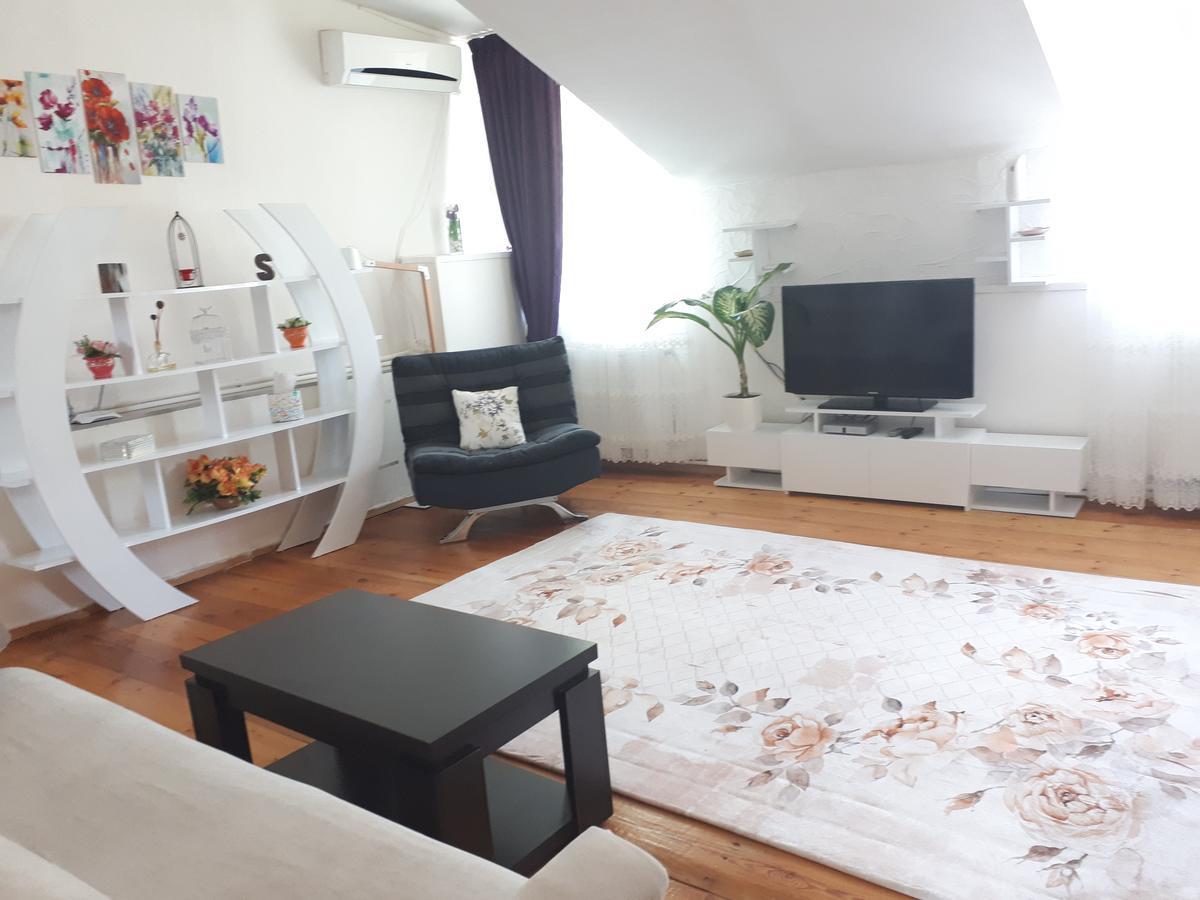 Karin House Apartment Tbilisi Luaran gambar